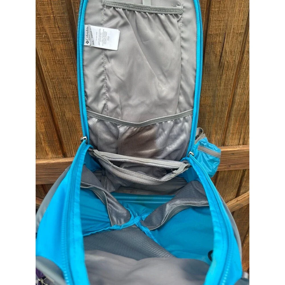 Columbia Titanium camelback